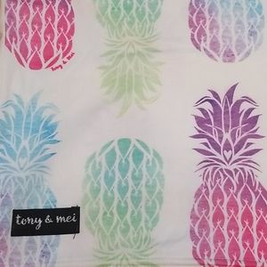 Pineapple Multifunctional Cover (Tony & Mei)